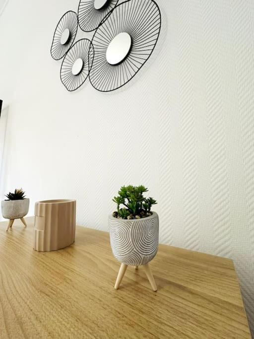 Le Moderne Apartment Charleville-Mezieres Ngoại thất bức ảnh